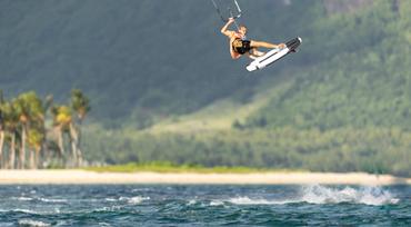 CORE Kiteboarding 720 | The Freestyle Wave Surfboard