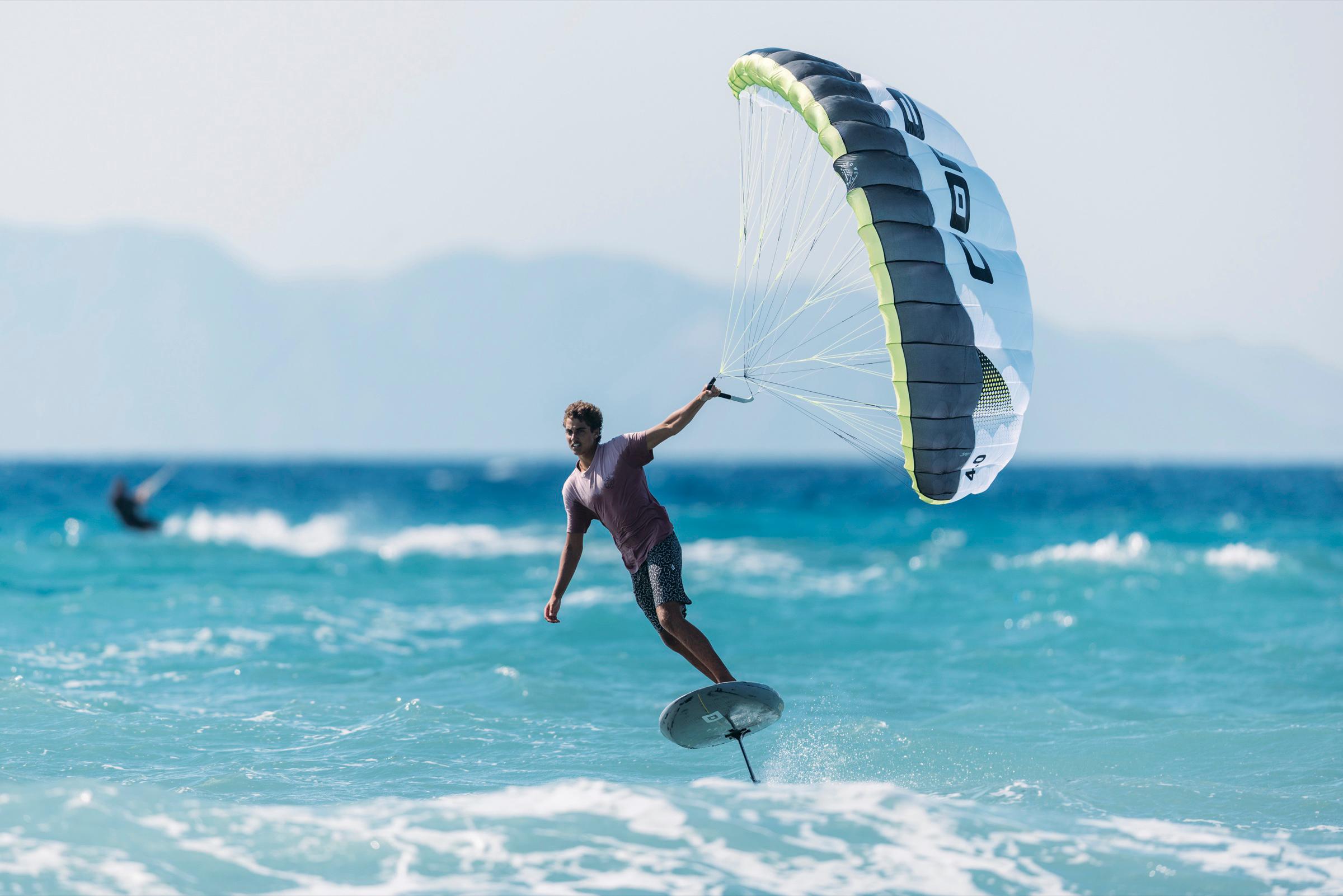 CORE LOTUS | Santiago riding upwind 