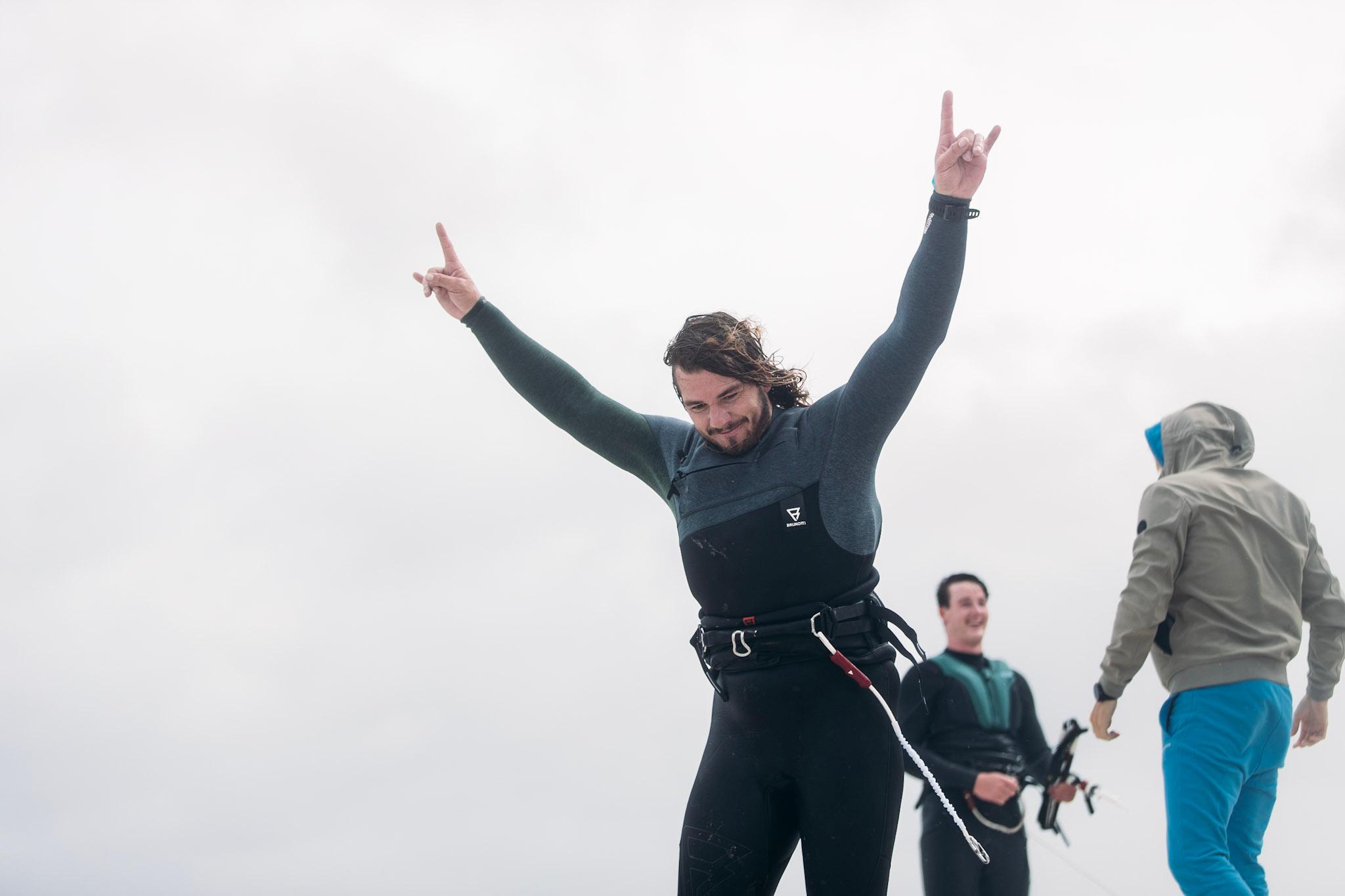 Joshua Emanuel –  Woo Big Air Rekord Halter 